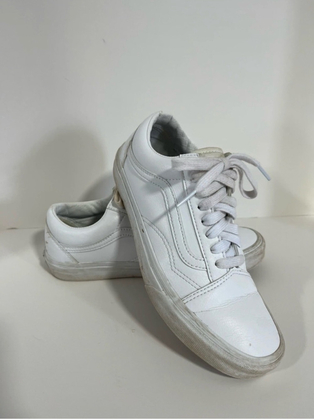 Vans White Low-Top Leather Sneakers 53